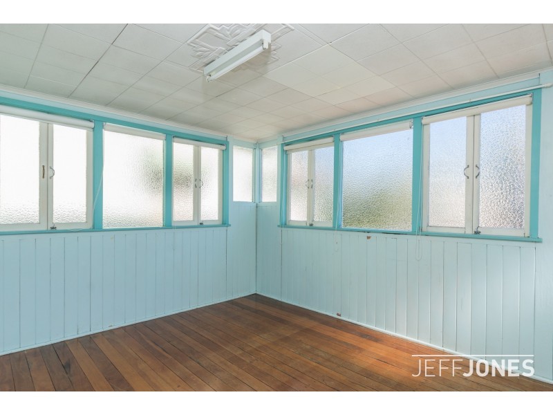 12 Sword Street, Woolloongabba QLD 4102