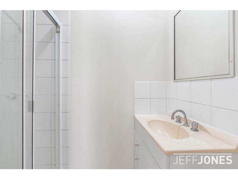 1/99 O’Keefe Street, Woolloongabba QLD 4102