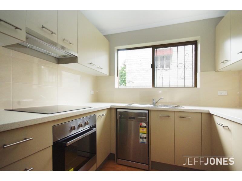 1/84 Victoria Terrace, Greenslopes QLD 4120