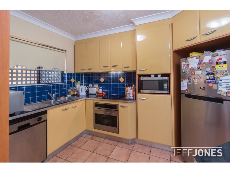 3/85-87 Victoria Terrace, Greenslopes QLD 4120