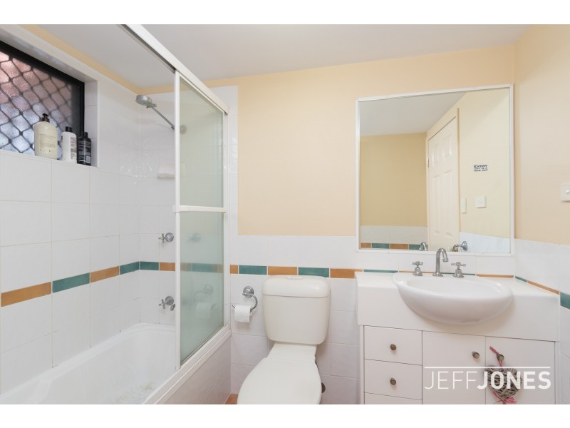 3/85-87 Victoria Terrace, Greenslopes QLD 4120