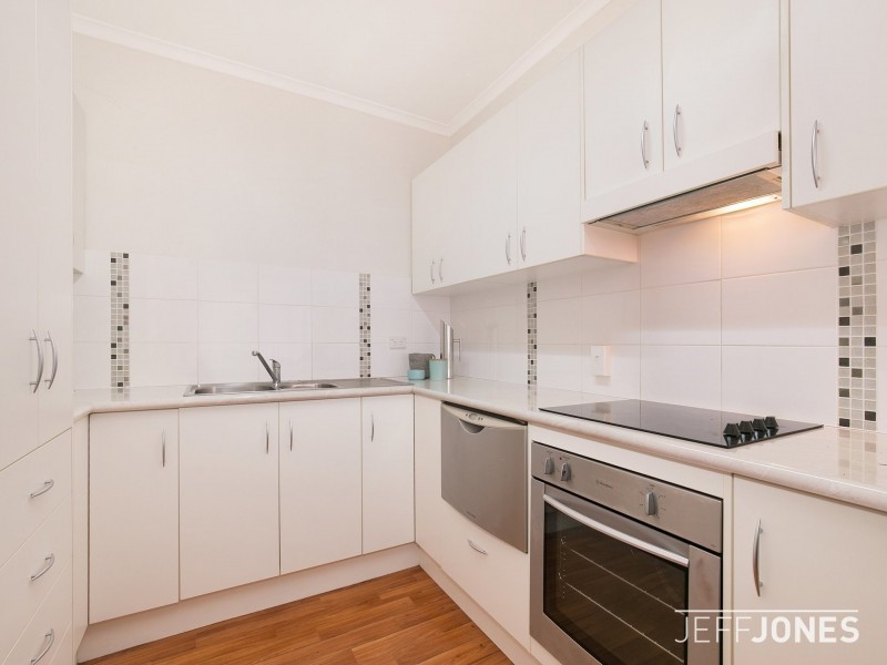 1/58 Douglas Street, Greenslopes QLD 4120