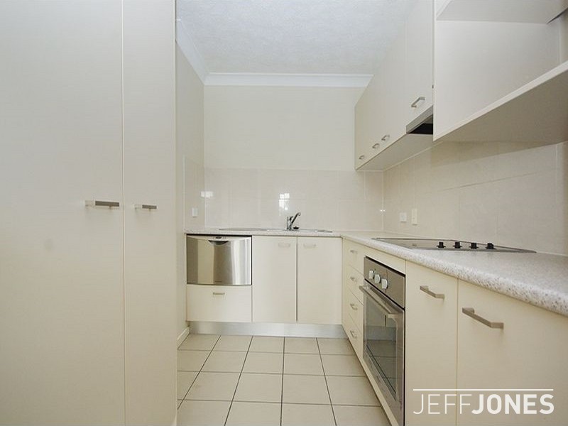 5/76 Old Cleveland Road, Greenslopes QLD 4120