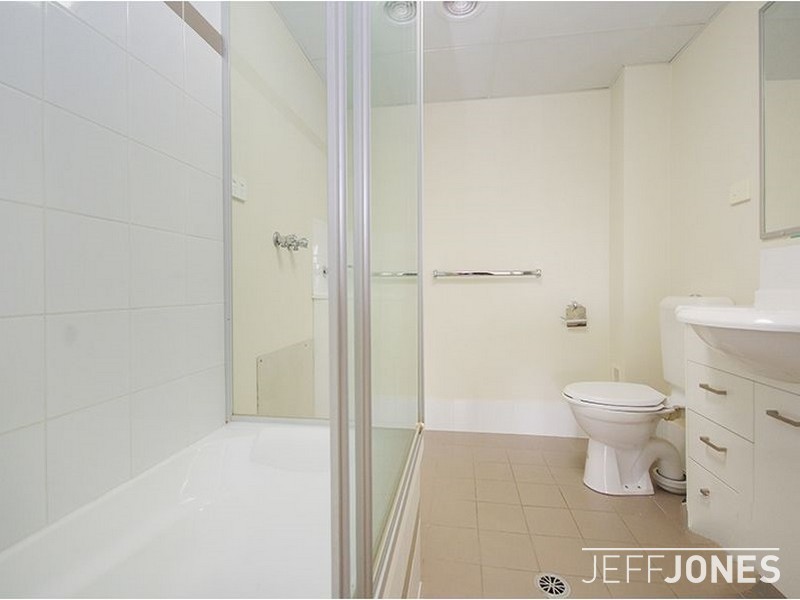 5/76 Old Cleveland Road, Greenslopes QLD 4120