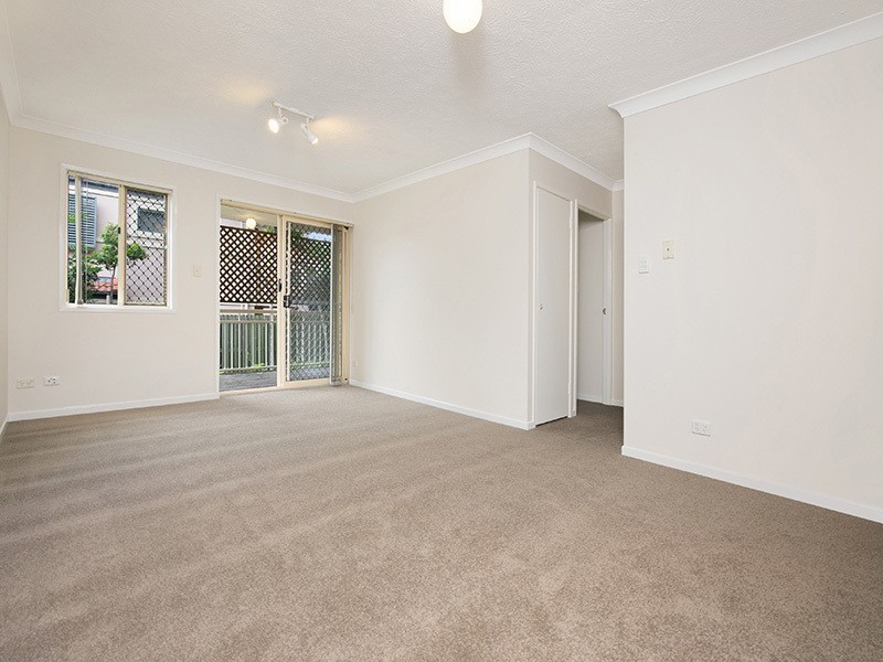 2/30 Wilton Terrace, Yeronga QLD 4104