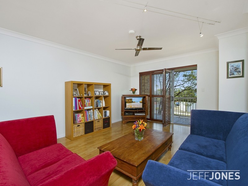 1/237 Cavendish Road, Coorparoo QLD 4151