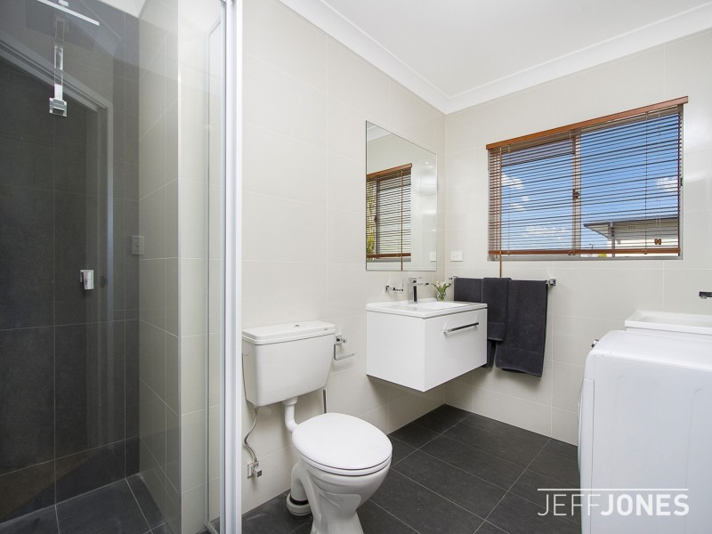1/237 Cavendish Road, Coorparoo QLD 4151