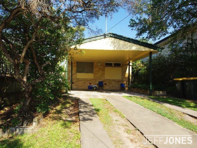 2/36a Newdegate Street, Greenslopes QLD 4120