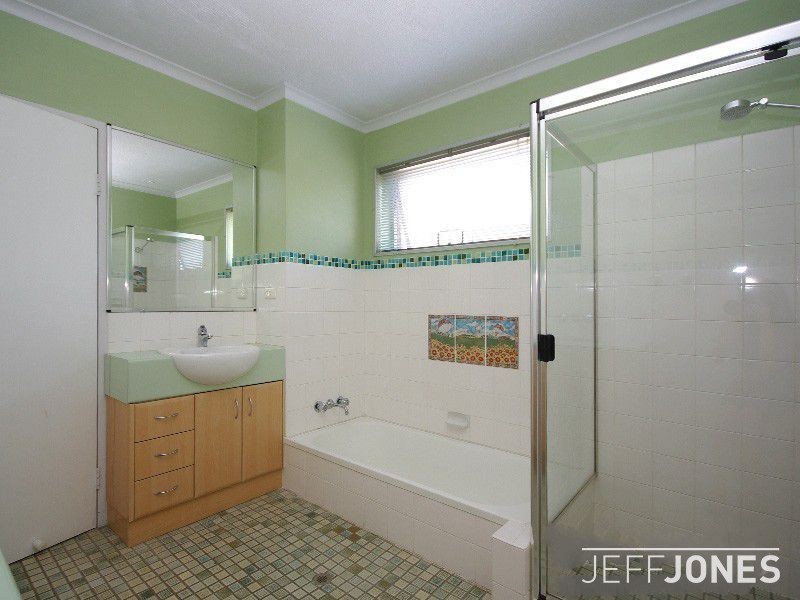 3/21 St Leonards Street, Coorparoo QLD 4151