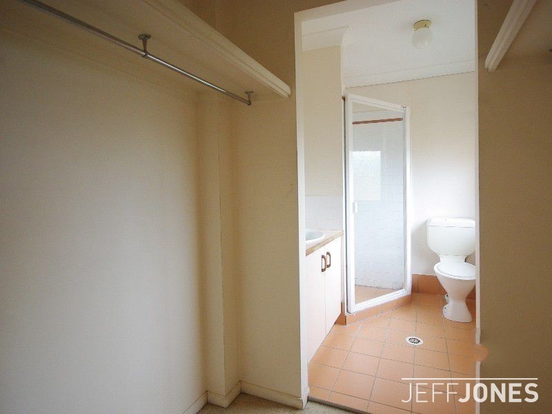 1/22 Hunter Street, Greenslopes QLD 4120