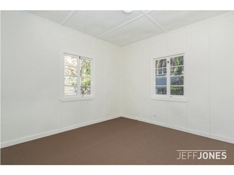 38 Raby Road, Coorparoo QLD 4151
