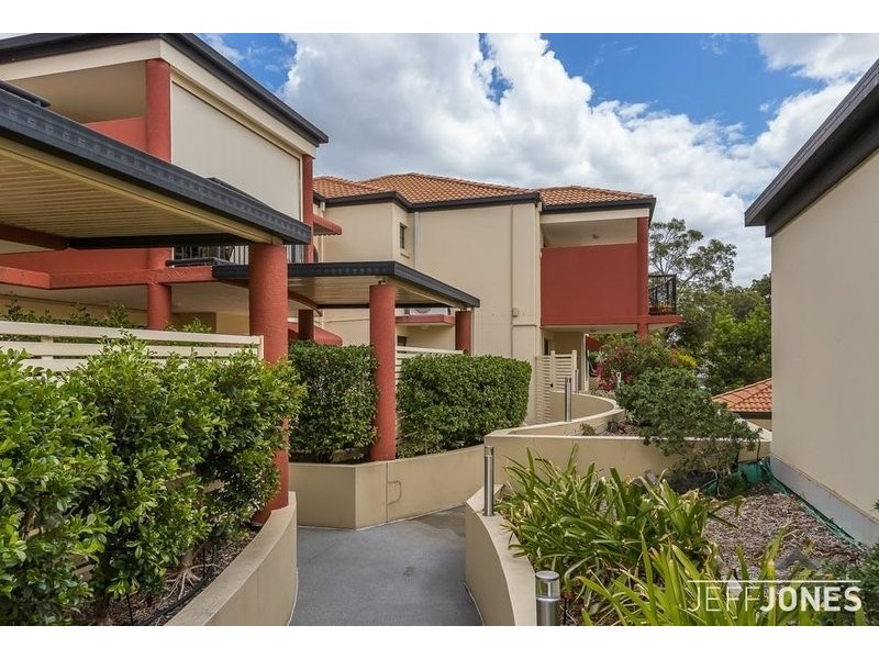 28/15 Dansie Street, Greenslopes QLD 4120