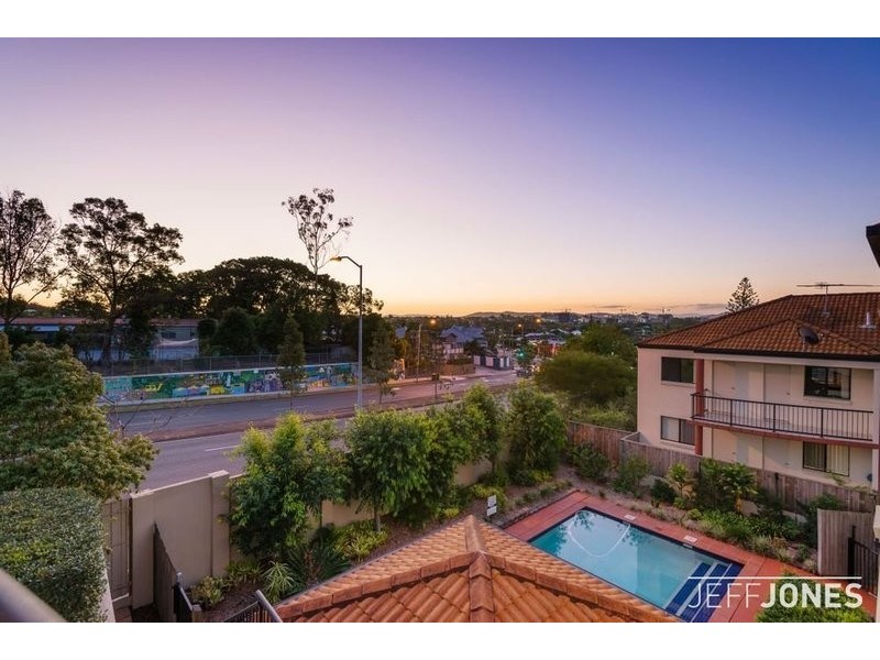 28/15 Dansie Street, Greenslopes QLD 4120