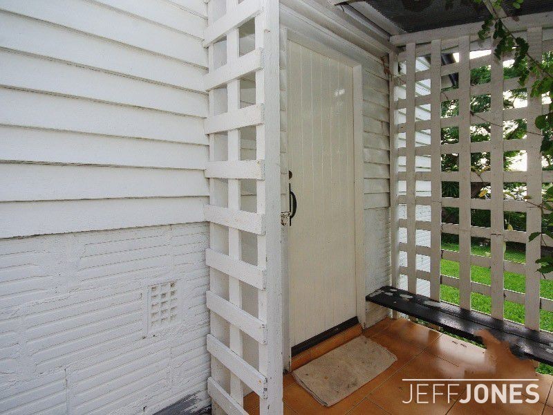 3 Geelong Avenue, Holland Park QLD 4121