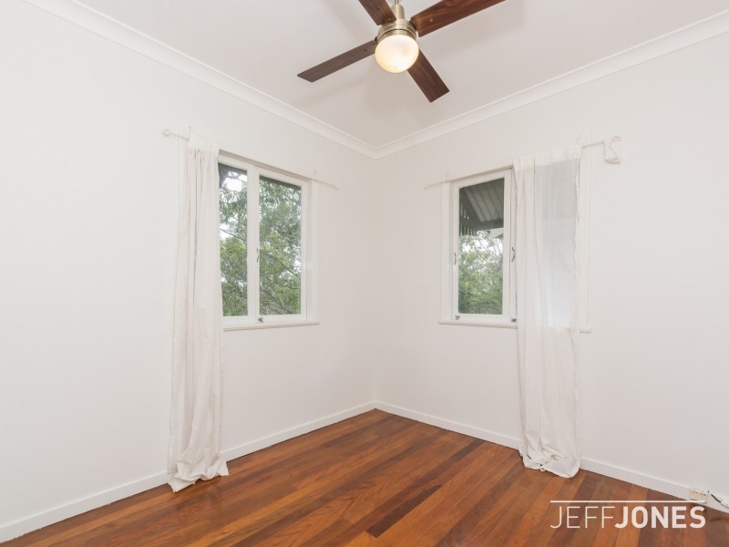 82 Nicholson Street, Greenslopes QLD 4120