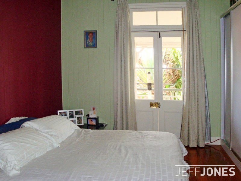 62 Newdegate Street, Greenslopes QLD 4120