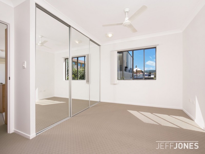 8/10 Amelia Street, Coorparoo QLD 4151