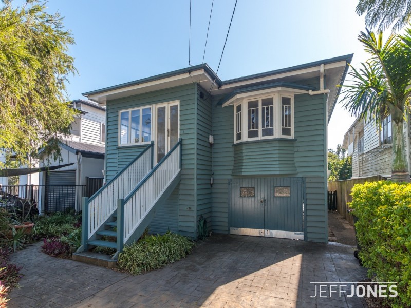 107 Dunellan Street, Greenslopes QLD 4120