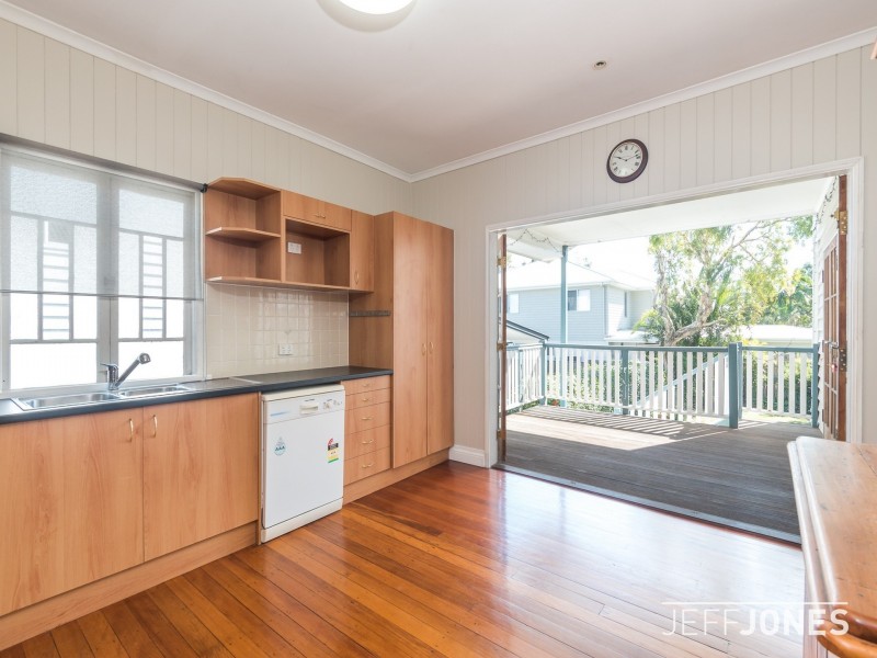 107 Dunellan Street, Greenslopes QLD 4120