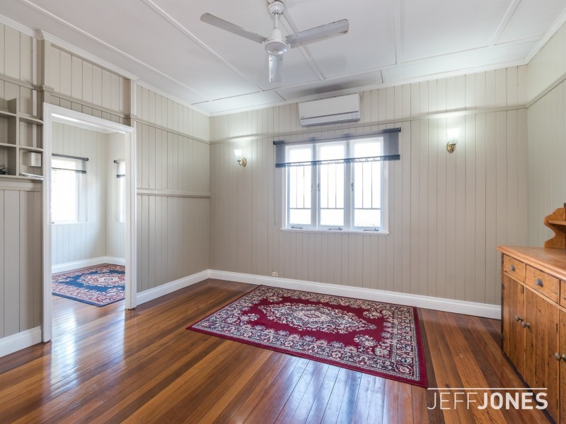 107 Dunellan Street, Greenslopes QLD 4120