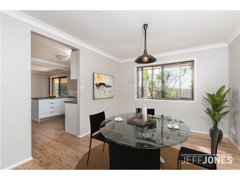 5 Consuelo Court, Carindale QLD 4152