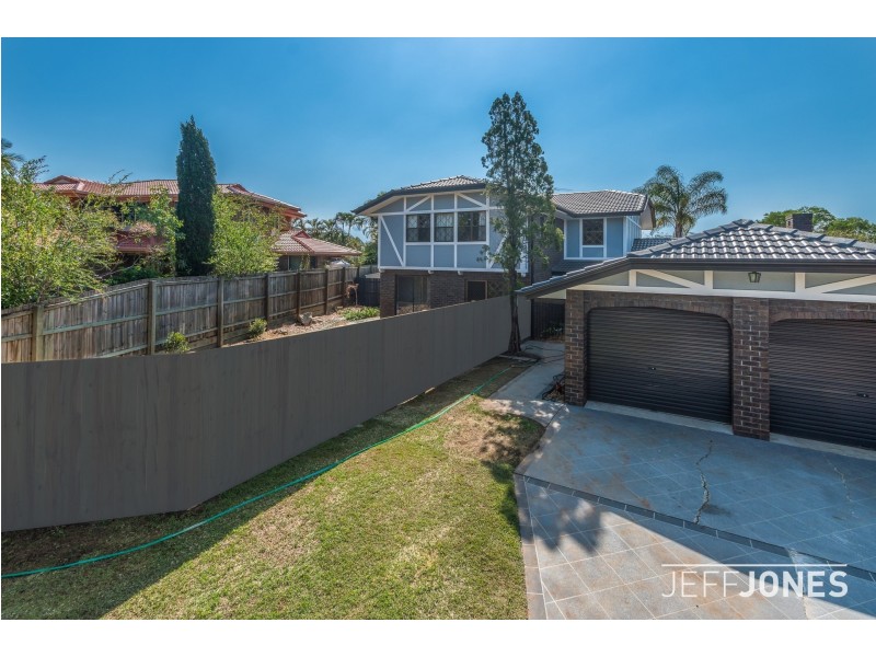 5 Consuelo Court, Carindale QLD 4152