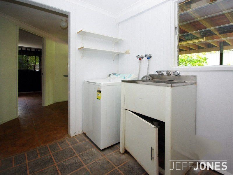 28 Ivymount Street, Nathan QLD 4111