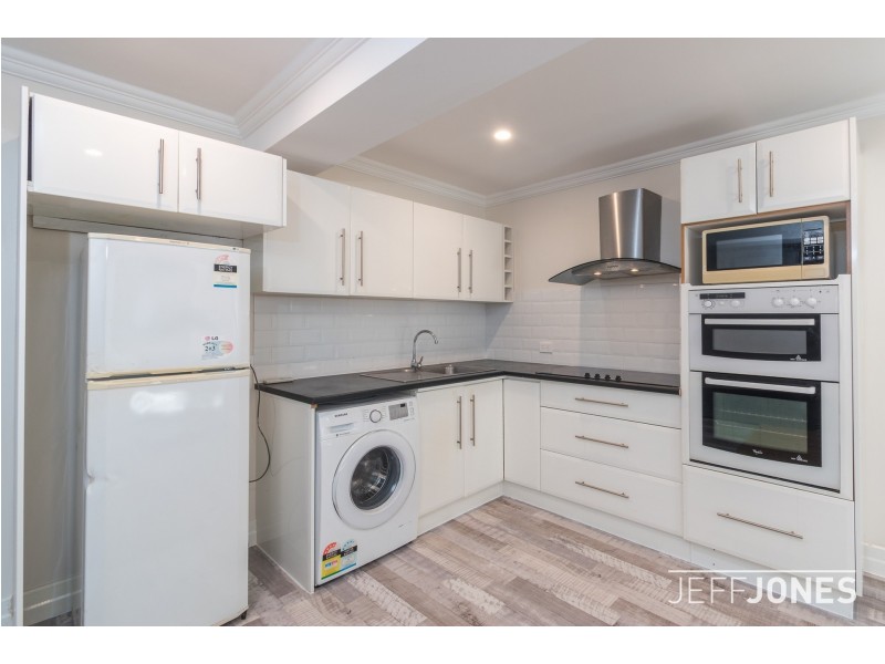 5 Headfort Street, Greenslopes QLD 4120