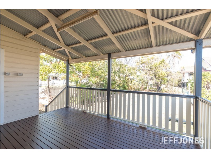 19 Dorothy Street, Camp Hill QLD 4152