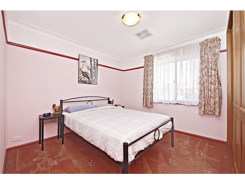 10 Forrest Street, Chifley NSW 2036