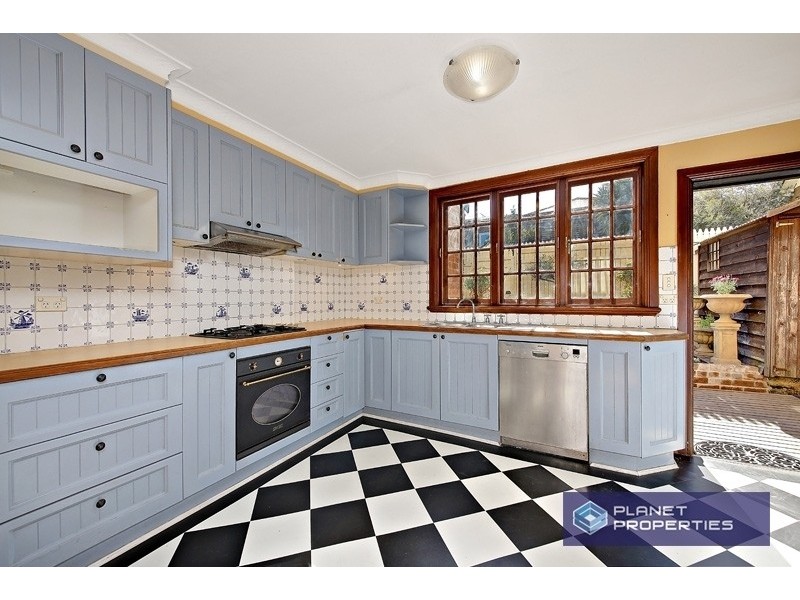 22 Gordon Crescent, Stanmore NSW 2048