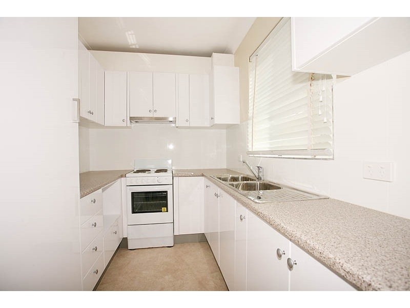 2/48-50 Carrington Avenue, Hurstville NSW 2220