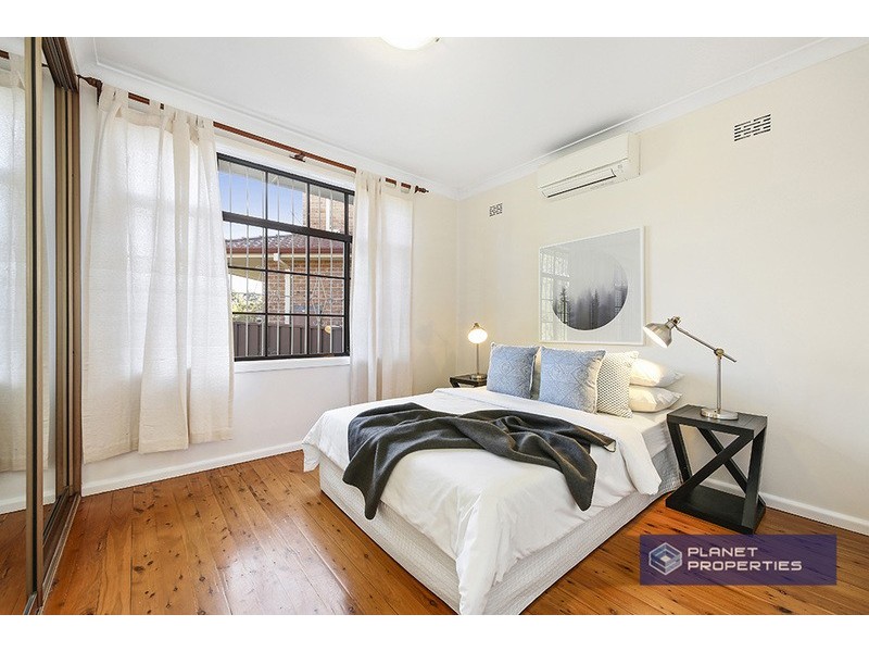 6 Kent Place, Beverly Hills NSW 2209