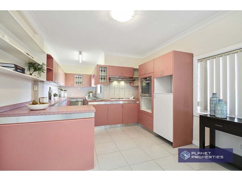 6 Kent Place, Beverly Hills NSW 2209