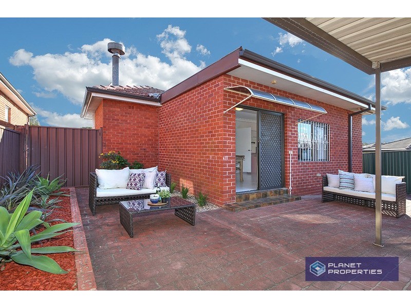 6 Kent Place, Beverly Hills NSW 2209