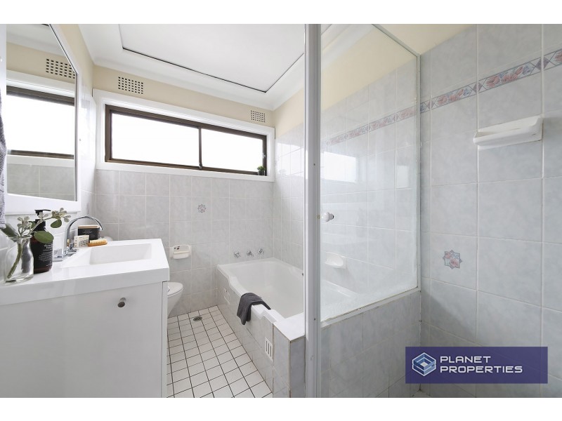 4 Edwin Street, Tempe NSW 2044