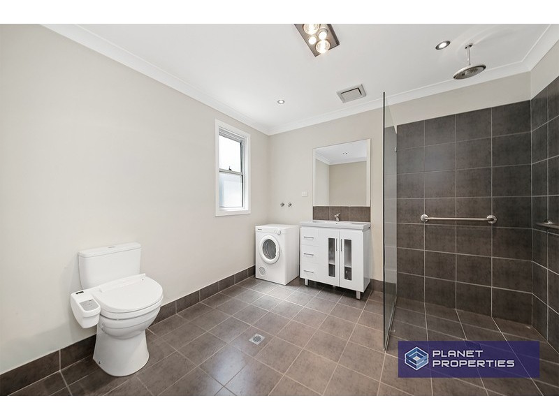 31 Clissold Parade, Campsie NSW 2194