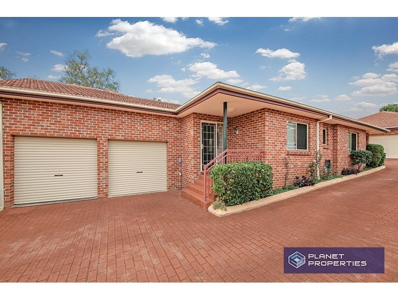 4/98 Burwood Road, Croydon Park NSW 2133