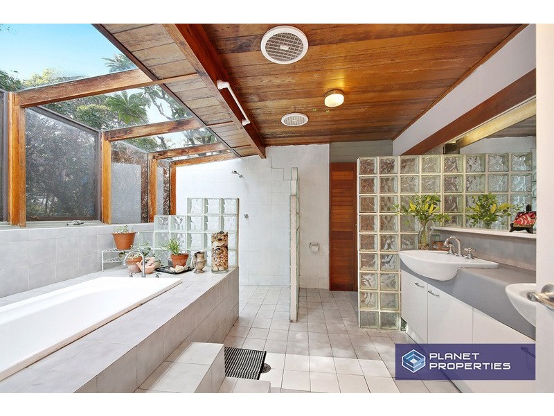 2 Hutton Street, Hurlstone Park NSW 2193