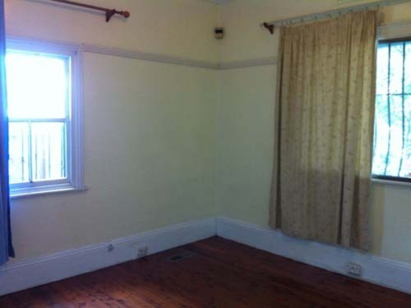 31 Thomas Street, Ashfield NSW 2131
