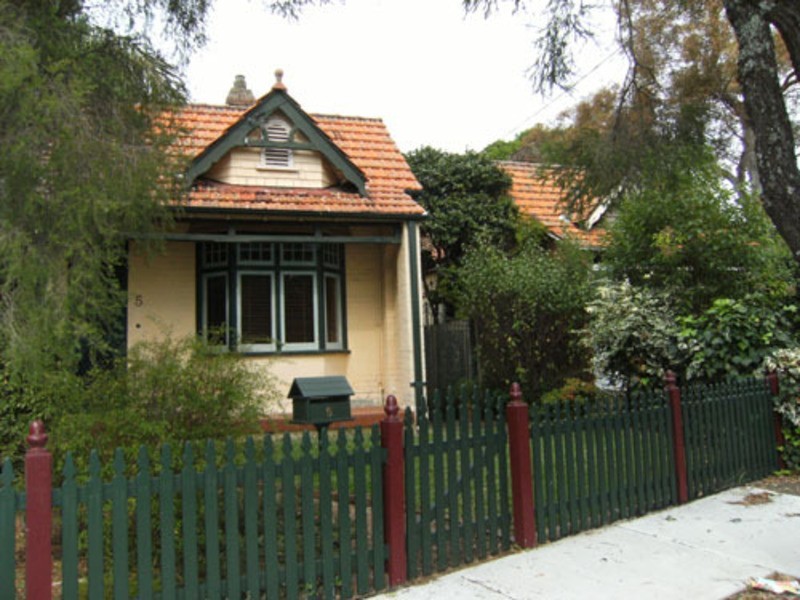 5 Lucy Street, Ashfield NSW 2131