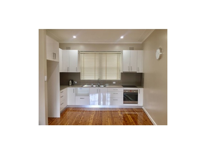 2/27 The Strand, Croydon NSW 2132