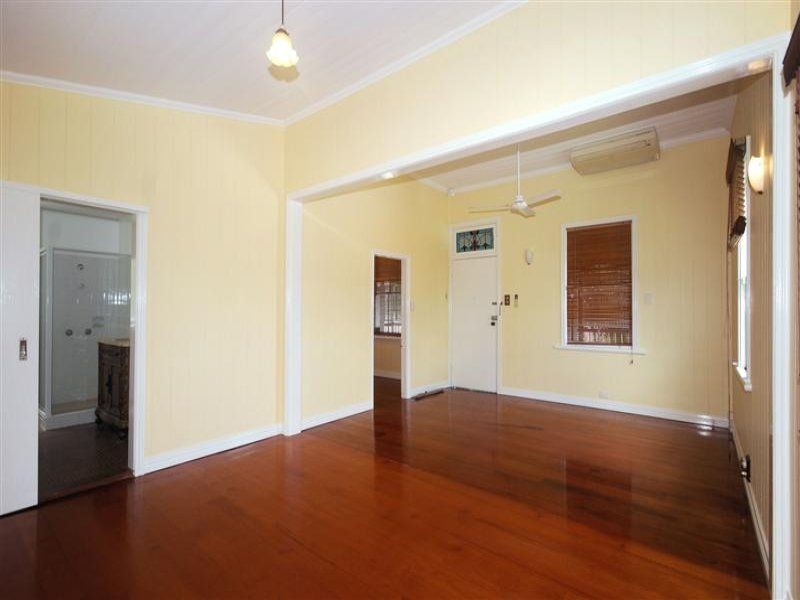 5 Stoneleigh Street, Red Hill QLD 4059