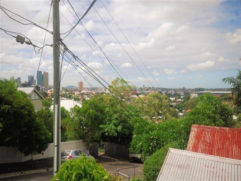 5 Stoneleigh Street, Red Hill QLD 4059