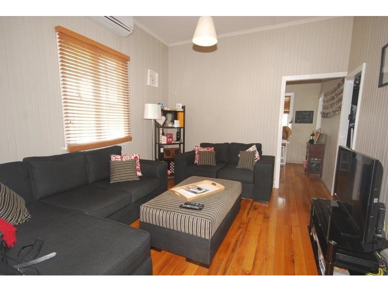 15 Accession Street, Bardon QLD 4065