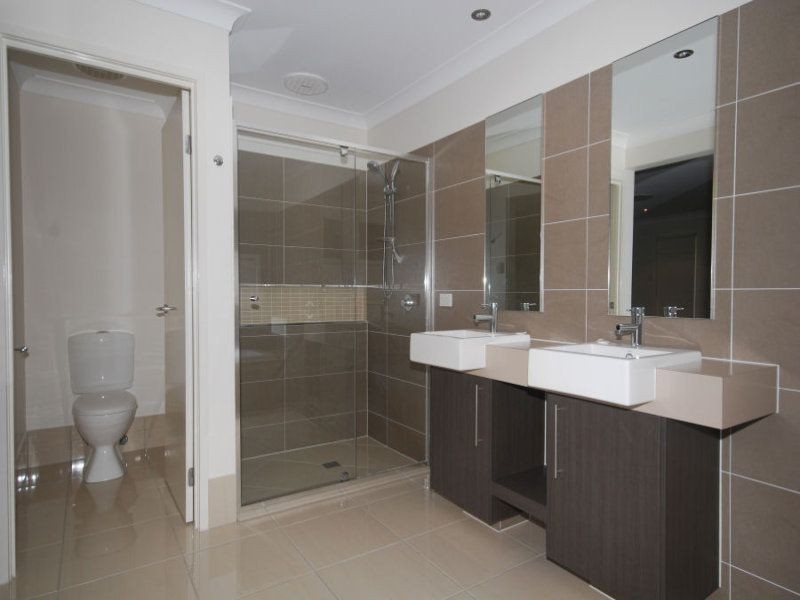 12 Apulia Place, Bridgeman Downs QLD 4035