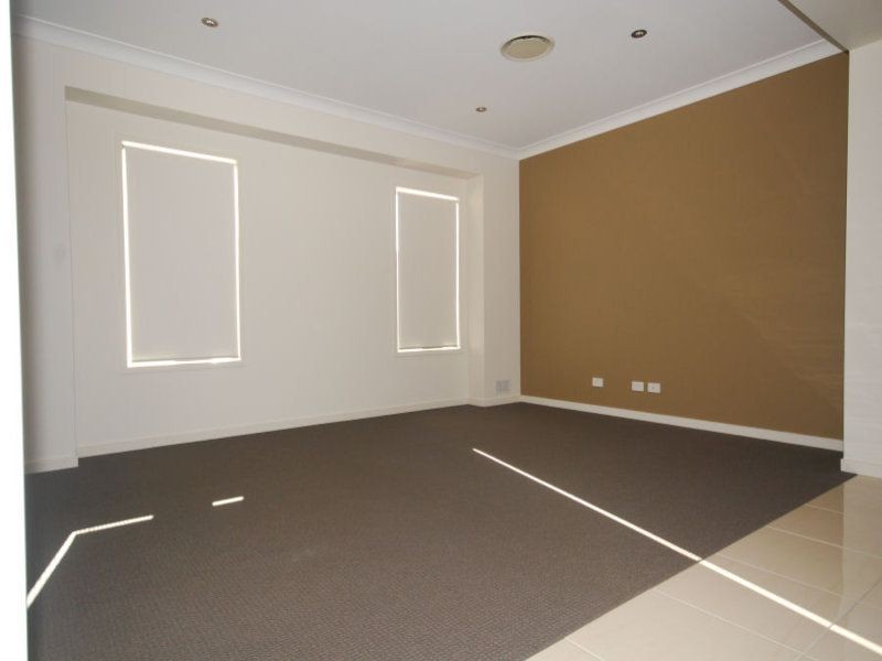 12 Apulia Place, Bridgeman Downs QLD 4035