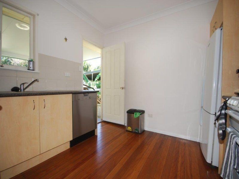 15 Deramore Street, Wavell Heights QLD 4012