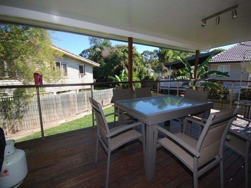 15 Deramore Street, Wavell Heights QLD 4012