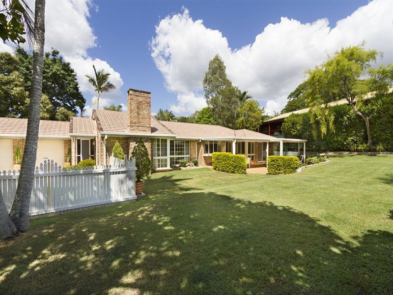 12 Tilquin St, The Gap QLD 4061